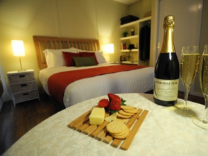 Gisborne Peak Eco Cottages  300x225 - Gisborne Peak Winery